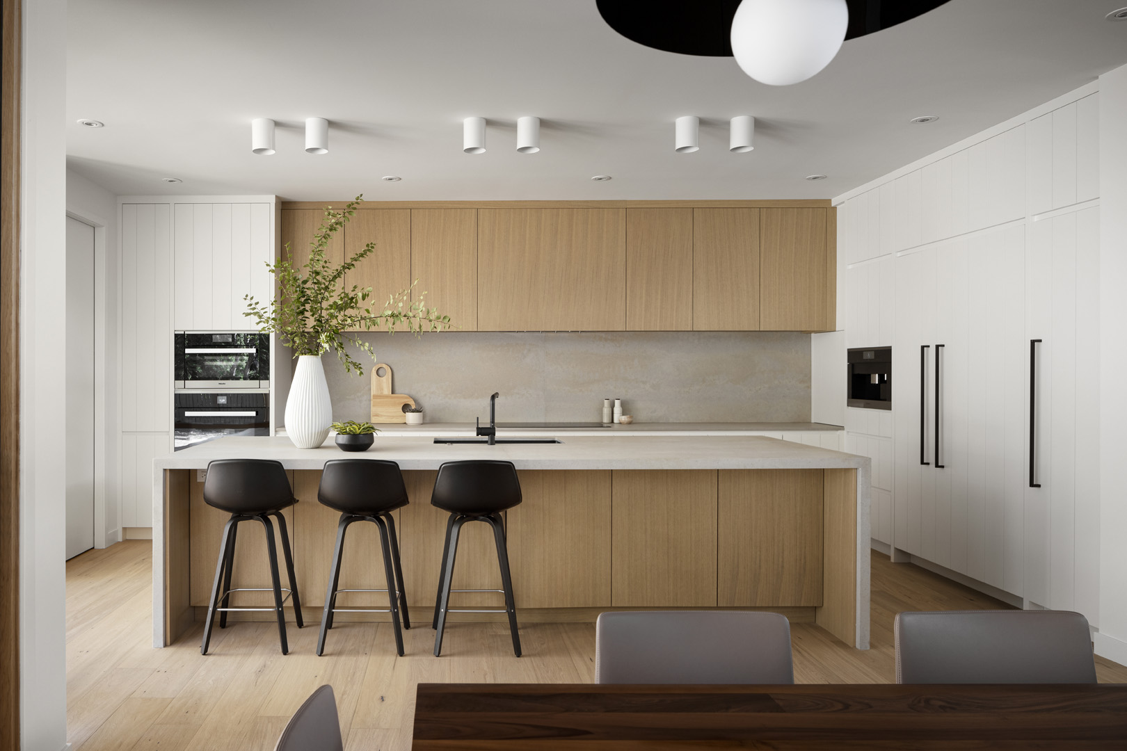 California modern int 104