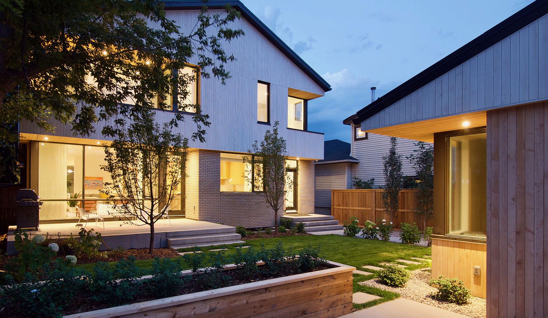Calgary bg sm