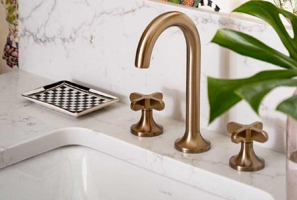 Modern kitchen faucet resized