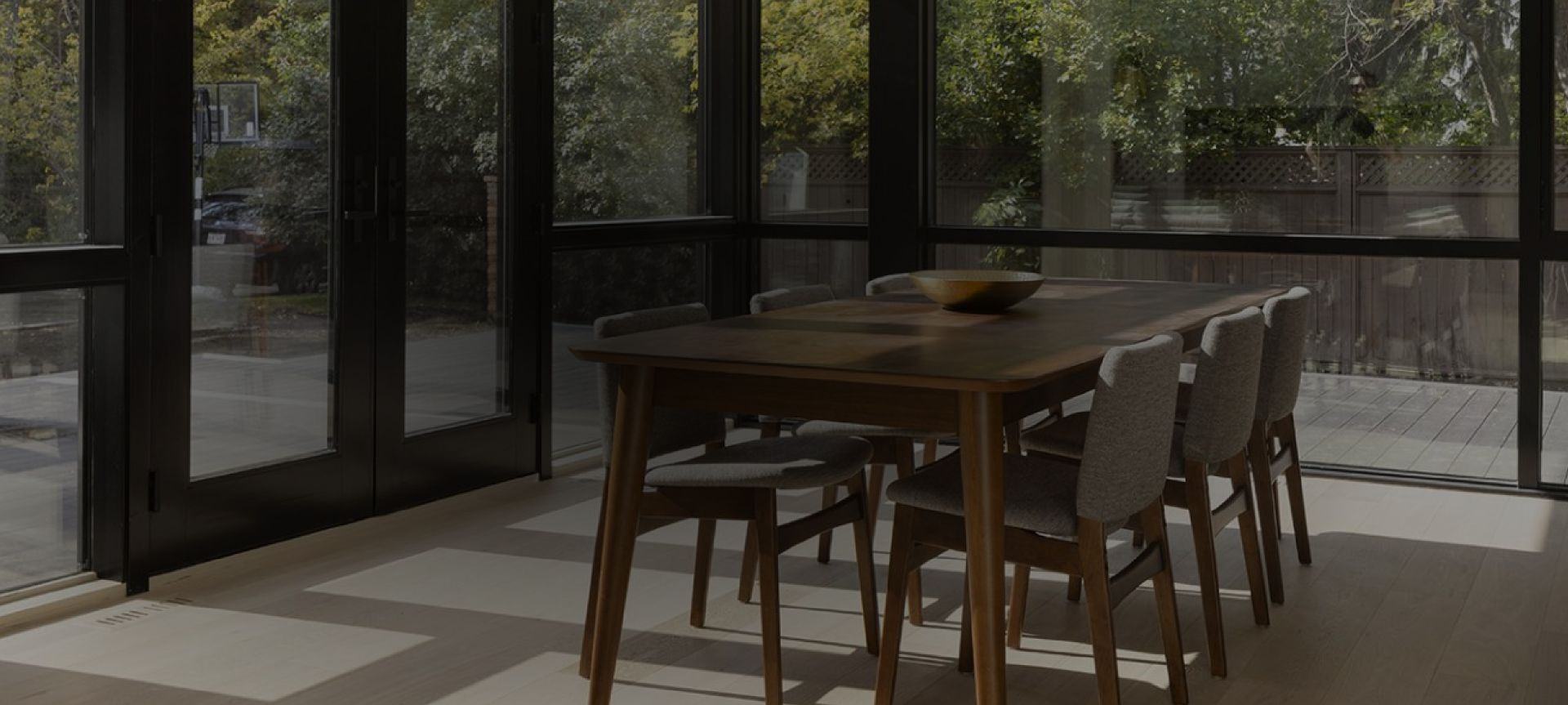 Testimonials bg resized