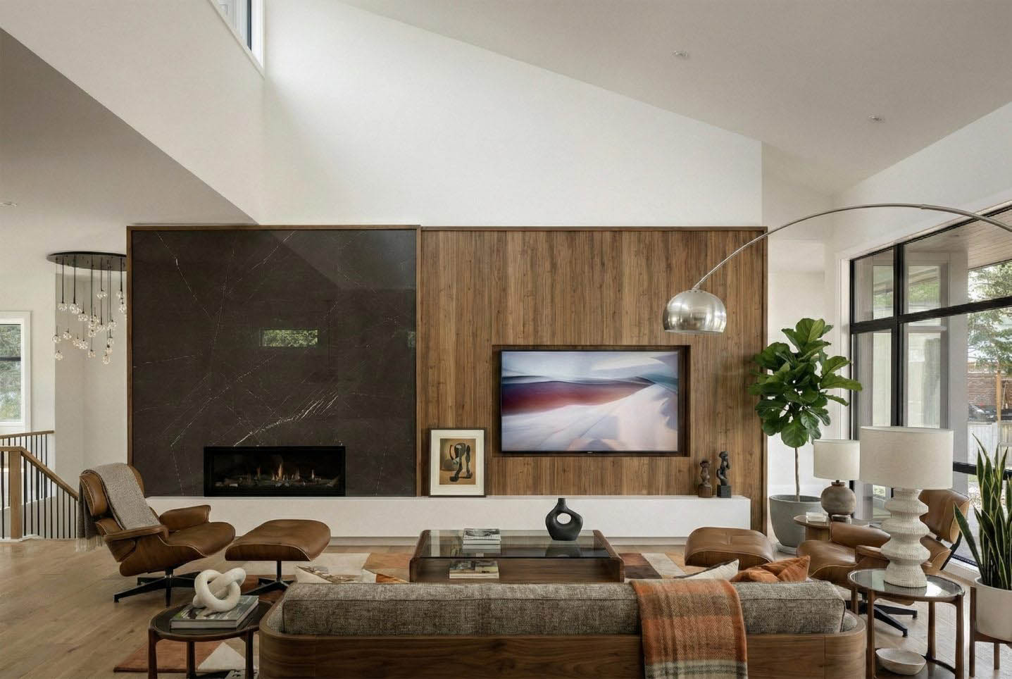 04 courtyard great room 1