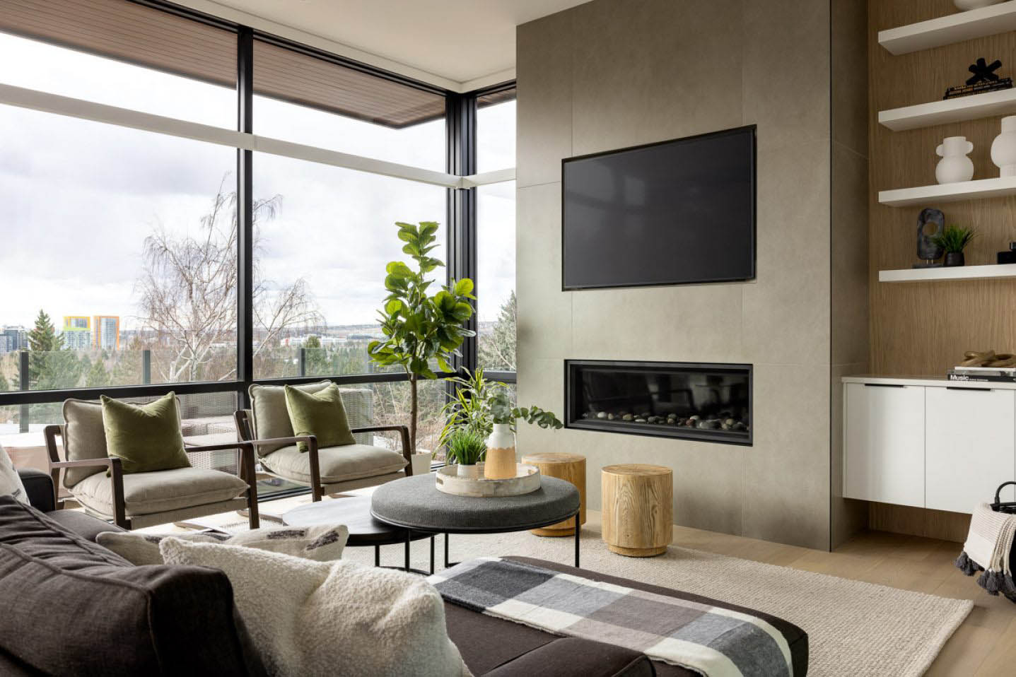 Alloy conrad cres web res 007b