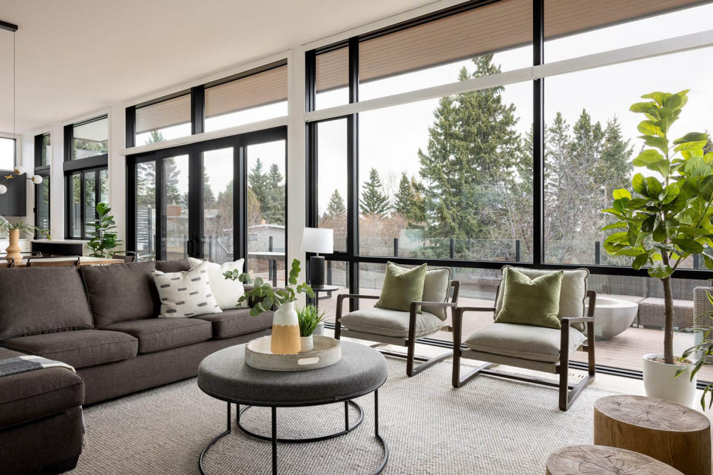 Alloy conrad cres web res 008