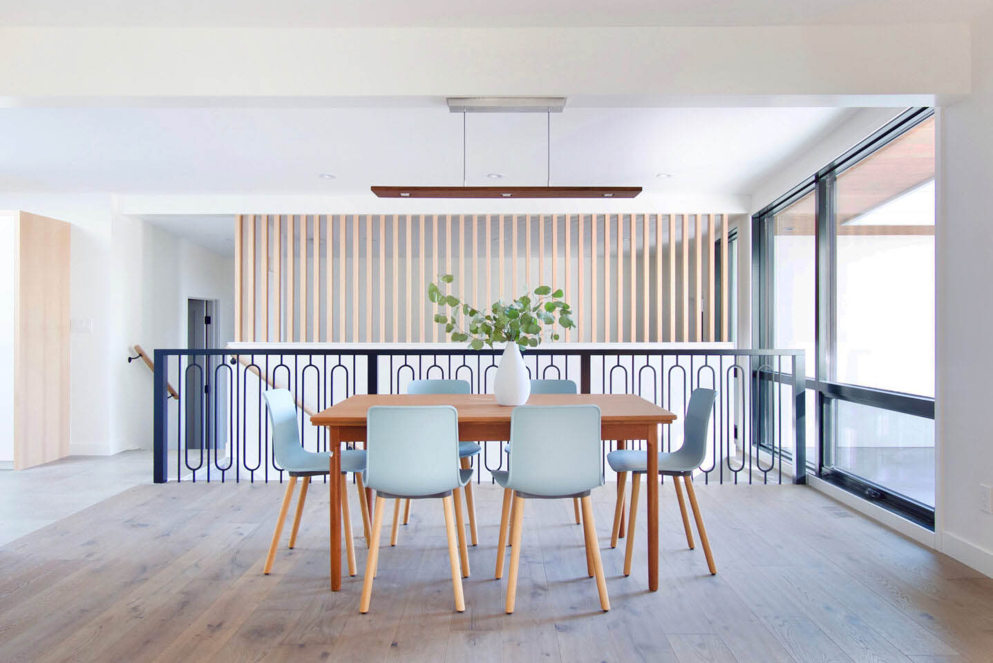 Charleswood midcendining 1