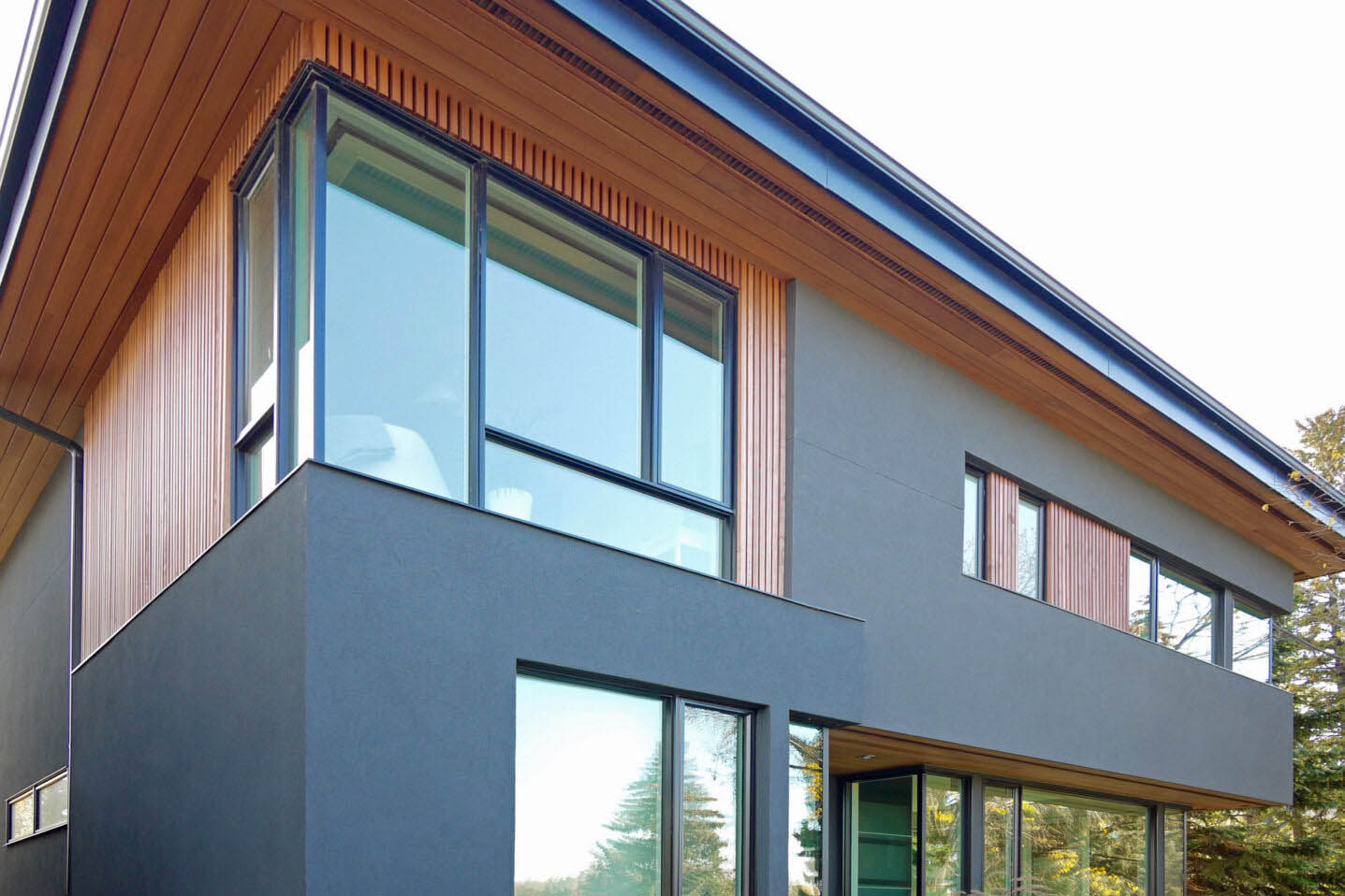 Glass front corner close