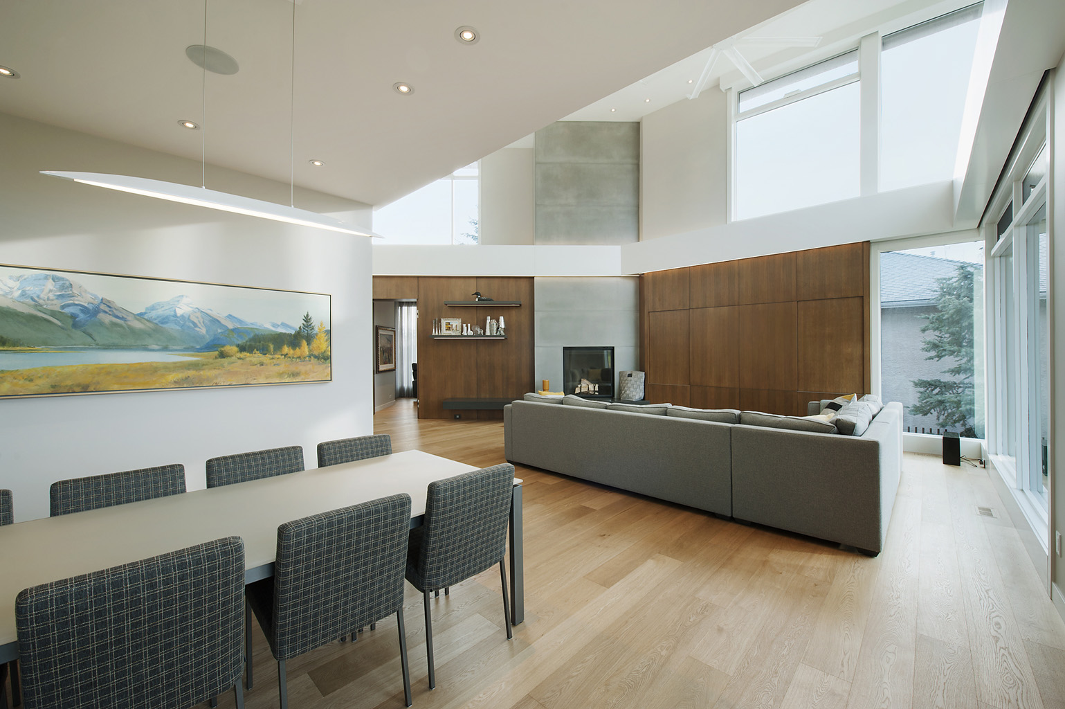 Ridge house int 2