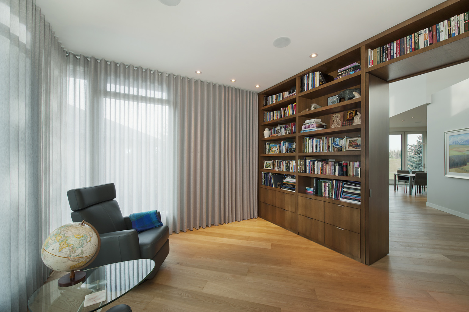 Ridge house int 5
